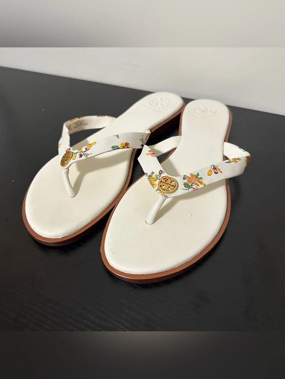 Rose floral Tory Burch sandal Size 8